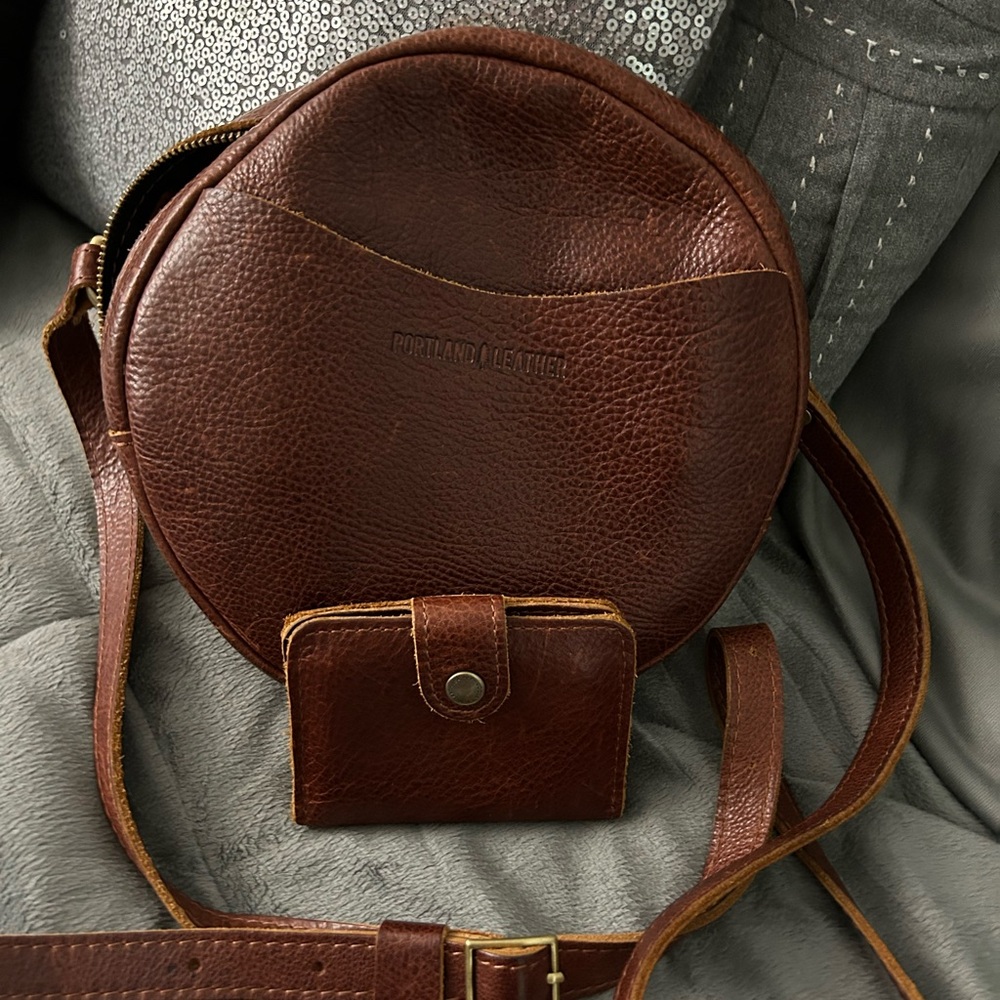 Portland leather crossbody set